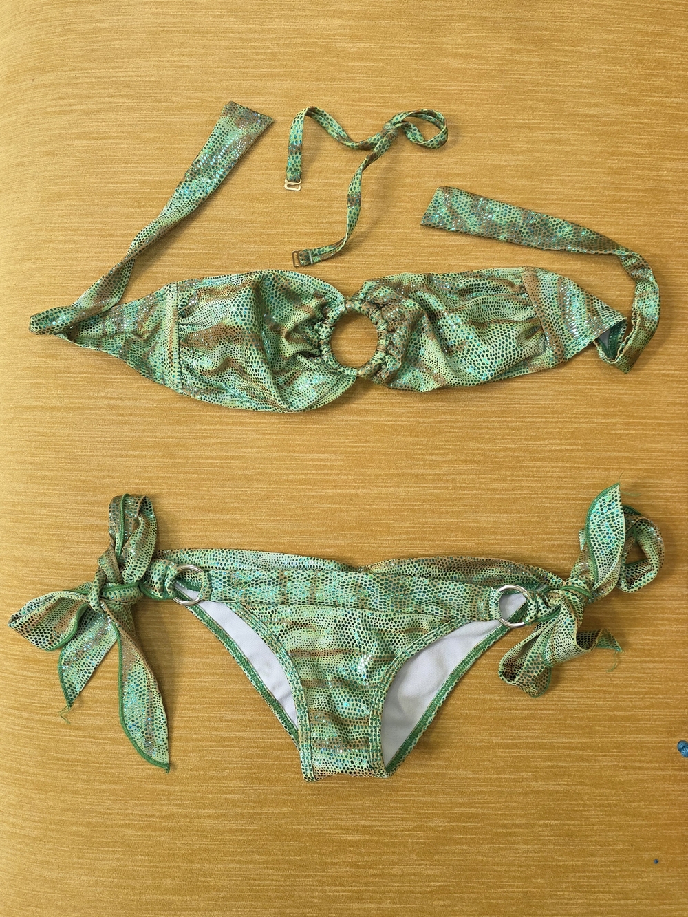 Daisy Beachwear Large Green Metallic Ring-Accent Bikini Set Bandeau Swim